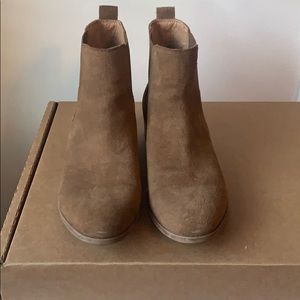 Steve Madden Dover Chelsea booties